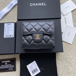 CHANEL シャネル 三つ折り財布 A82288 10.5x11.5x3CM
