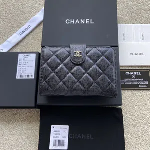 CHANEL シャネル  二つ折り財布 A48667 15x10x2.5CM