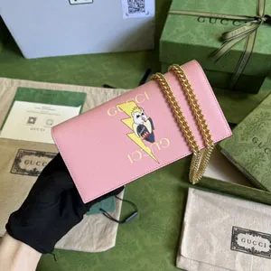 GUCCI 701061 グッチ&ばなにゃggチェーンウォレット19 x10x4cm
