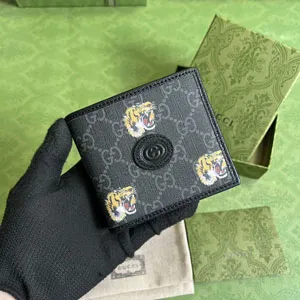 グッチ GUCCI 671652 インターロッキングG付きウォレット