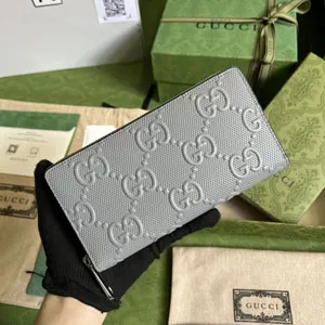 グッチ GUCCI 625558 GGエンボス ジップアラウンドウォレット