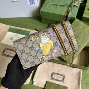 グッチ 701061 GUCCI＆スター ばなにゃ チェーンウォレット
