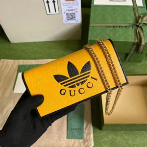 GUCCI グッチ 621892 ADIDAS X GUCCI チェーン付き ウォレット