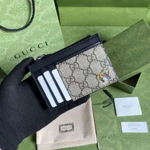 GUCCI グッチ 597555 カードケース 名刺入れ
