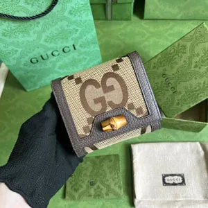 GUCCI グッチ 658635 ダイアナ ミディアム 二つ折り財布 ジャンボGG