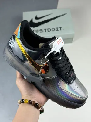 ナイキAir Force 1 07 Low XL2402-222登場！