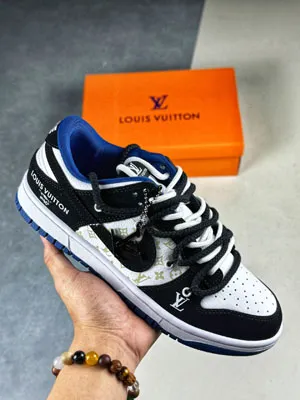 ナイキDunk SJ2068 236登場！