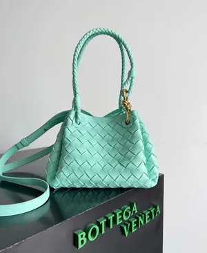 BOTTEGA VENETA ボッテガヴェネタ スモール パラシュート ショルダーバッグ グリーンオアシス（796569VCPPT8060）