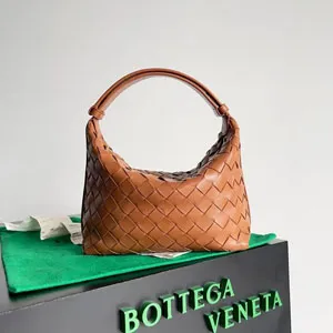 BOTTEGA VENETA ボッテガヴェネタ イントレチャートレザーのミニショルダーバッグ ウッド（754443V3IV12650）