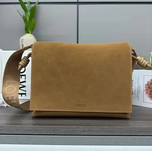 LOEWE ロエベ フラメンコ サッチェル（スエードカーフ）タバコ B411FSAX02