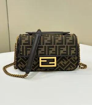 フェンディ バゲット チェーン ミディ ブラウンFFジャカードファブリック バッグ 8BR793AKBZF1EM3