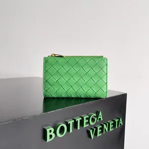 BOTTEGA VENETA ボッテガヴェネタ ミディアム イントレチャート 二つ折りファスナーウォレット（667468VCPP23722）