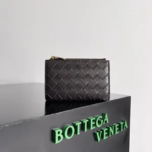 BOTTEGA VENETA ボッテガヴェネタ ミディアム イントレチャート 二つ折りファスナーウォレット（667468）