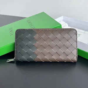 BOTTEGA VENETA ボッテガヴェネタ イントレチャート ジップウォレット（749427V3AF22039）