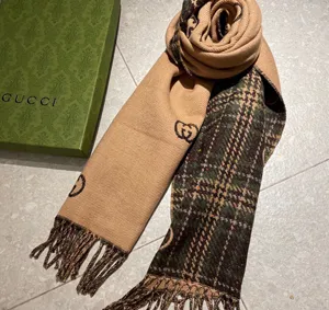 グッチ  GUCCI チェックジャカードスカーフ ブラウン（643208 4GAAB 2760）