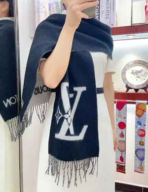 【Louis Vuitton】ルイヴィトン マフラー LV スマッシュ ノワール（M79393）