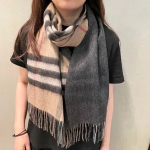 【Burberry】バーバリー  ストライプのチェック柄 カシミアスカーフ グレーブラウン（Burberry 041）