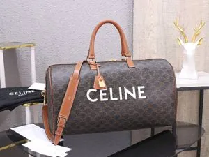 CELINE セリーヌ ラージ ヴォヤージュバッグ / CELINEプリント入り トリオンフキャンバス タン（191472CYX.04LU）