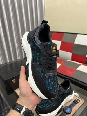 フェンディ スニーカー FFジャカード柄 スニーカー ブラック＆ブルー（FENDI 172）