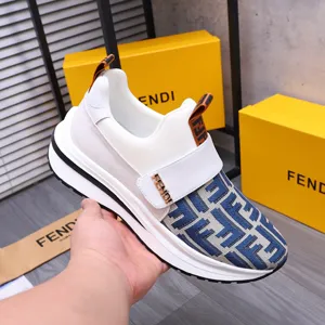 フェンディ メンズ キャンバス スリッポン スニーカー ブルー＆ホワイト（FENDI 162）