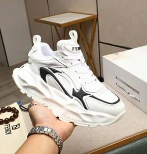 25ss 新作 FENDI Flow シリーズ スニーカー ホワイトレザー カジュアル ランニングシューズ（FENDI 7）