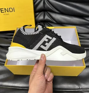 フェンディ フローシリーズ スニーカー スリッポン ニットスニーカー ブラック＆グレー（FENDI 169?）
