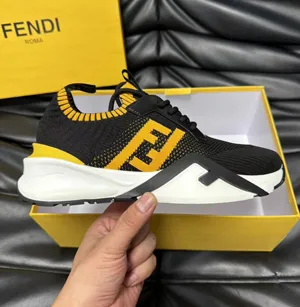 フェンディ フローシリーズ スニーカー スリッポン ニットスニーカー ブラック＆オレンジ（FENDI 168）