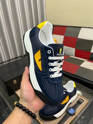 フェンディ フロー スニーカー 「モンスターアイズ」 ネイビースニーカー（FENDI 42）