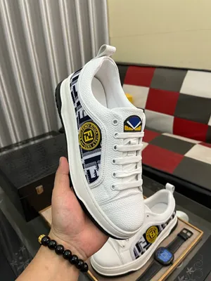フェンディ リトルモンスター メンズ カジュアルシューズ ホワイト ローカットスニーカー（FENDI 38）
