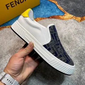 フェンディ メンズ カジュアルローファー キャンバスシューズ ブルーグレー（FENDI 61）