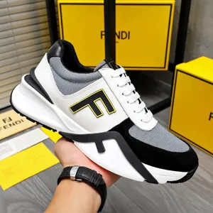 フェンディ フロー スニーカーシリーズ　ブラック＆ホワイト　カジュアルスニーカー（FENDI 94?）