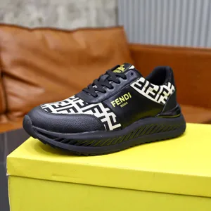 フェンディ カジュアルシューズ ブラック スポーツ ランニングシューズ（FENDI 26）