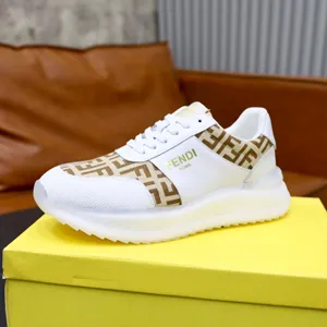 フェンディ ローファー ブラック スポーツ ランニングシューズ（FENDI 25）
