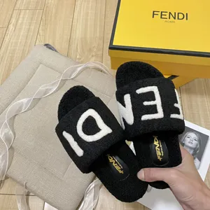 フェンディ ローマシリーズ サマー レディースシューズ ブラック カシミアスリッパ（FENDI 212）
