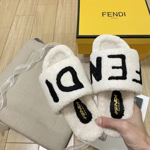 フェンディ ローマシリーズ サマー レディースシューズ ホワイト カシミアスリッパ（FENDI 209）