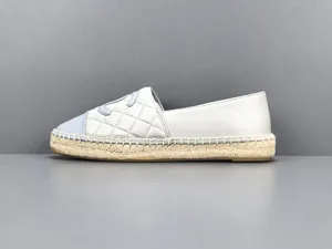 シャネル CCロゴ レディース カジュアルシューズ/フィッシャーマンシューズ グレーブルー（Chanel 8）