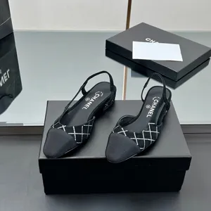 シャネル ブラック スエード スリングバック フラットシューズ (G46681)
