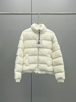 モンクレール カーディガン スタンドカラー ニット ケーブルニット ダウンジャケット (K20939B00003M7105)