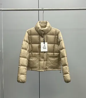 モンクレール ジャルシュー レディース カーキ クロップド スタンドカラー ダウンジャケット (K20931A00017597YF)