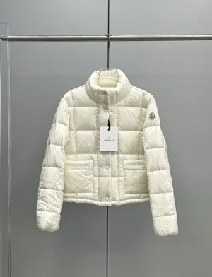 モンクレール ジャルシュー レディース オフホワイト クロップド スタンドカラー ダウンジャケット (K20931A00017597YF)