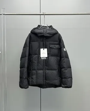 モンクレール セルファント カップルズ フード付き クロップド ダウンジャケット ブラック (K20911A00064596XE)