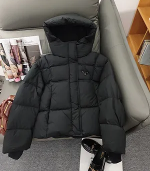 プラダ レディース ブラック フード付き ショートダウンジャケット (Prada000023)