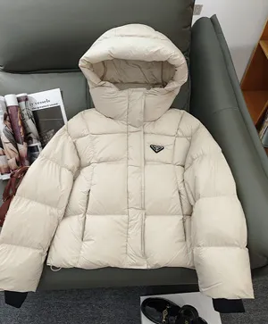 プラダ レディース オフホワイト フード付き ショートダウンジャケット (Prada000022)
