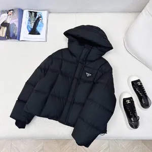 プラダ レディース ブラック フード付き ショート パファージャケット（Prada000012）