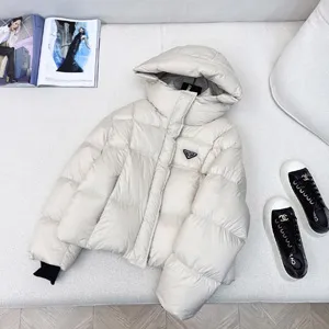 プラダ レディース オフホワイト フード付き ショート パファージャケット（Prada000010）