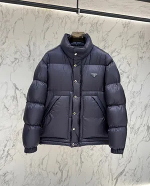 プラダ リナイロン ネイビーブルー スタンドカラー ダウンジャケット ユニセックス (Prada000032)