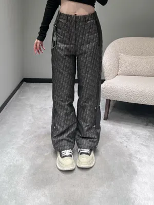 ディオール アルプス カプセルコレクション ブラック オブリーク ワイドレッグ パンツ（547P66A2571）