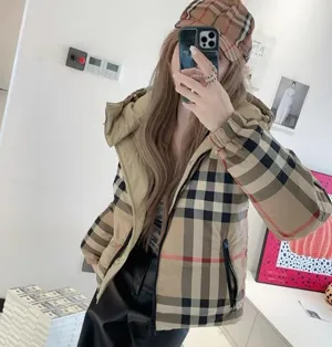 バーバリー アイヴァーハウスチェック レディース フード付き リバーシブル ダウンジャケット ベージュ (Burberry000086)