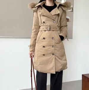バーバリー レディース ベージュ ダブルブレスト ファーカラー フード付き ロングダウンジャケット (Burberry000065)