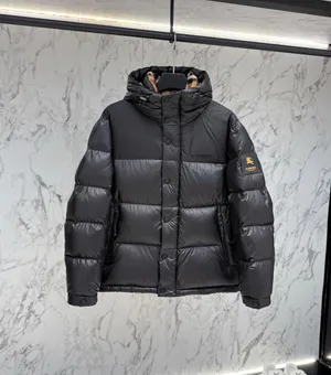 バーバリー ブラック クロップド フード付き カップルズ ダウンジャケット（Burberry000031）